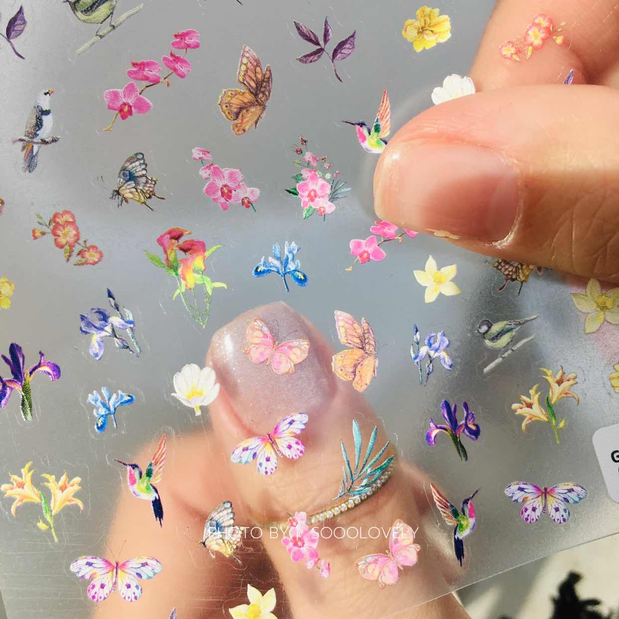 Ultra Thin Nail Sticker- Garland Garden KO533